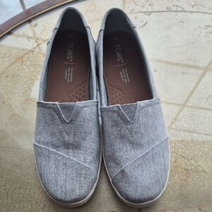 3 Pairs Sz 10 TOMS, SKETCHERS & TIME & TRU  Casual Slip-Ons